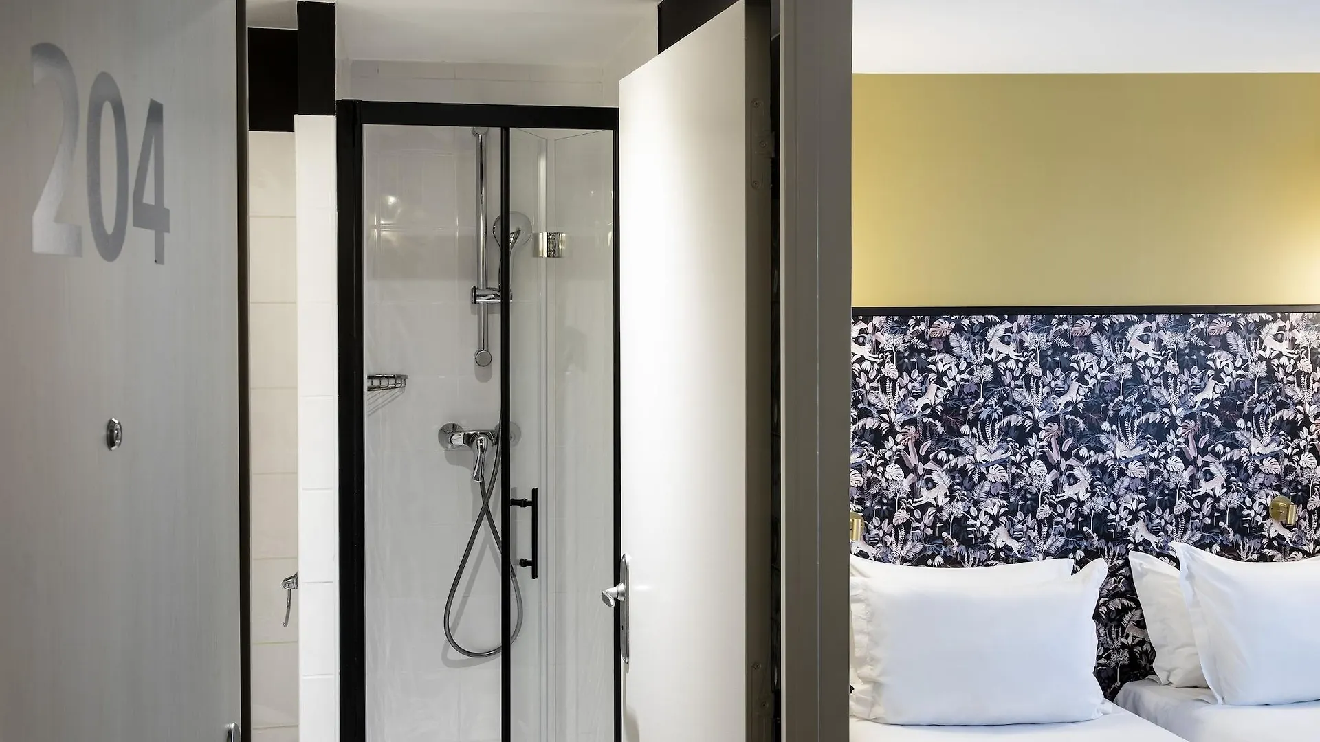 Hotel Paris La Fayette 3*,