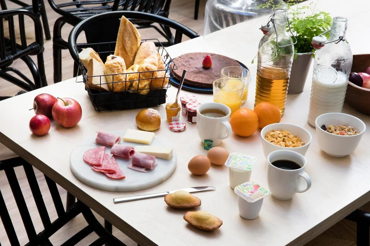 Hotel Hôtel Paris La Fayette