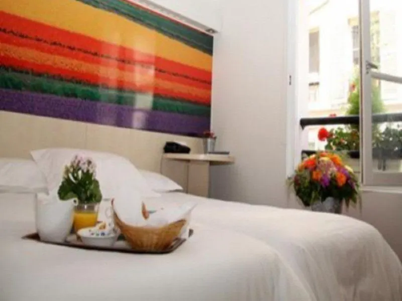 Hotel Paris La Fayette
