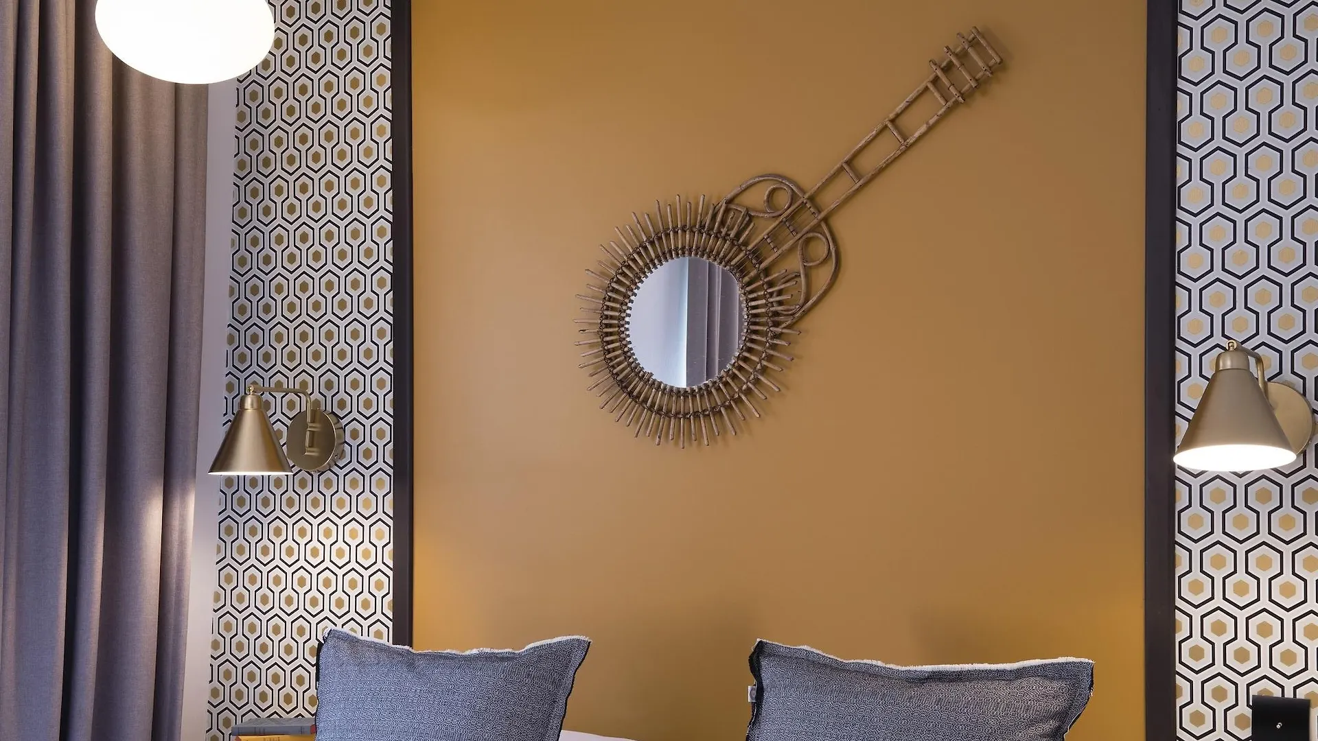 ***  Hotel Paris La Fayette Francia