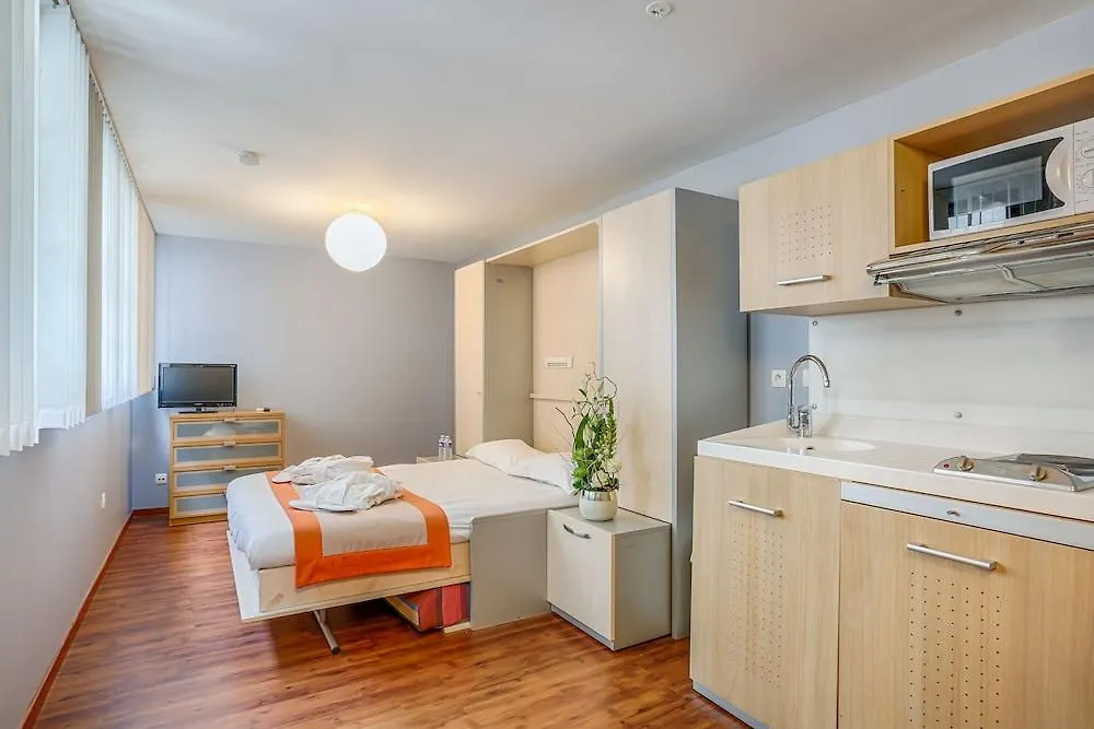 Hotel Paris La Fayette 3*,